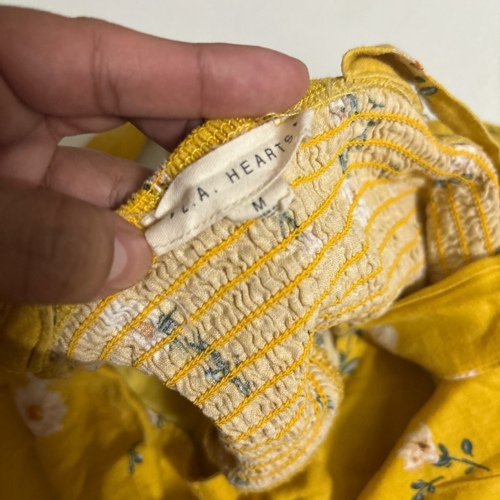 La Hearts Sunny Yellow Floral Top - Picture 5 of 5
